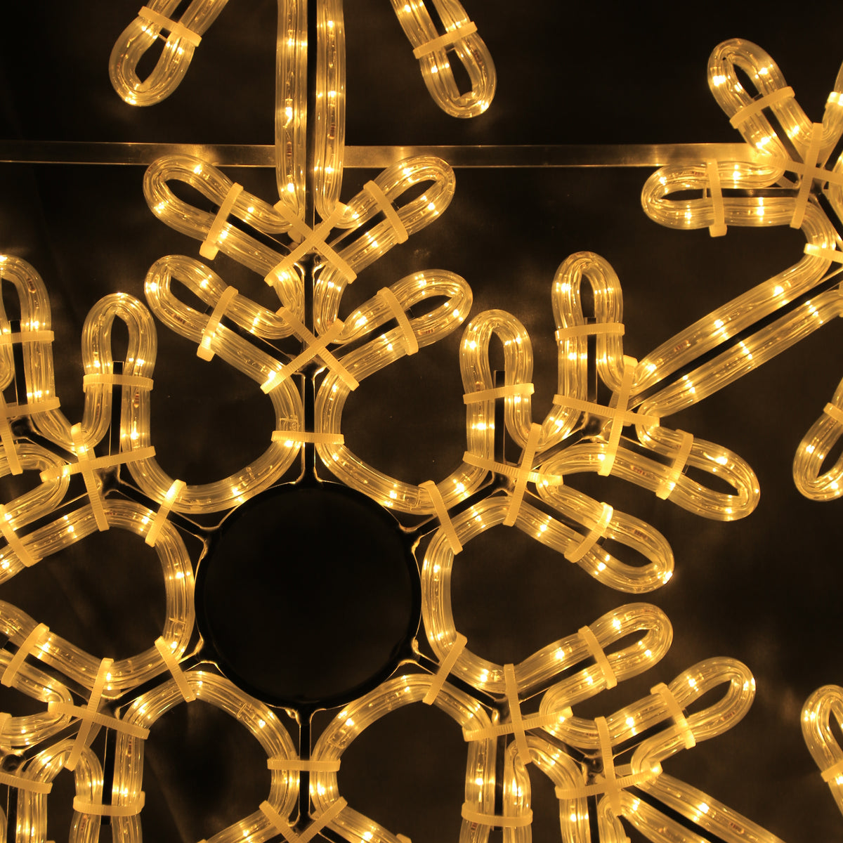 Snowflake Christmas light for street lights – Dia. 80 cm